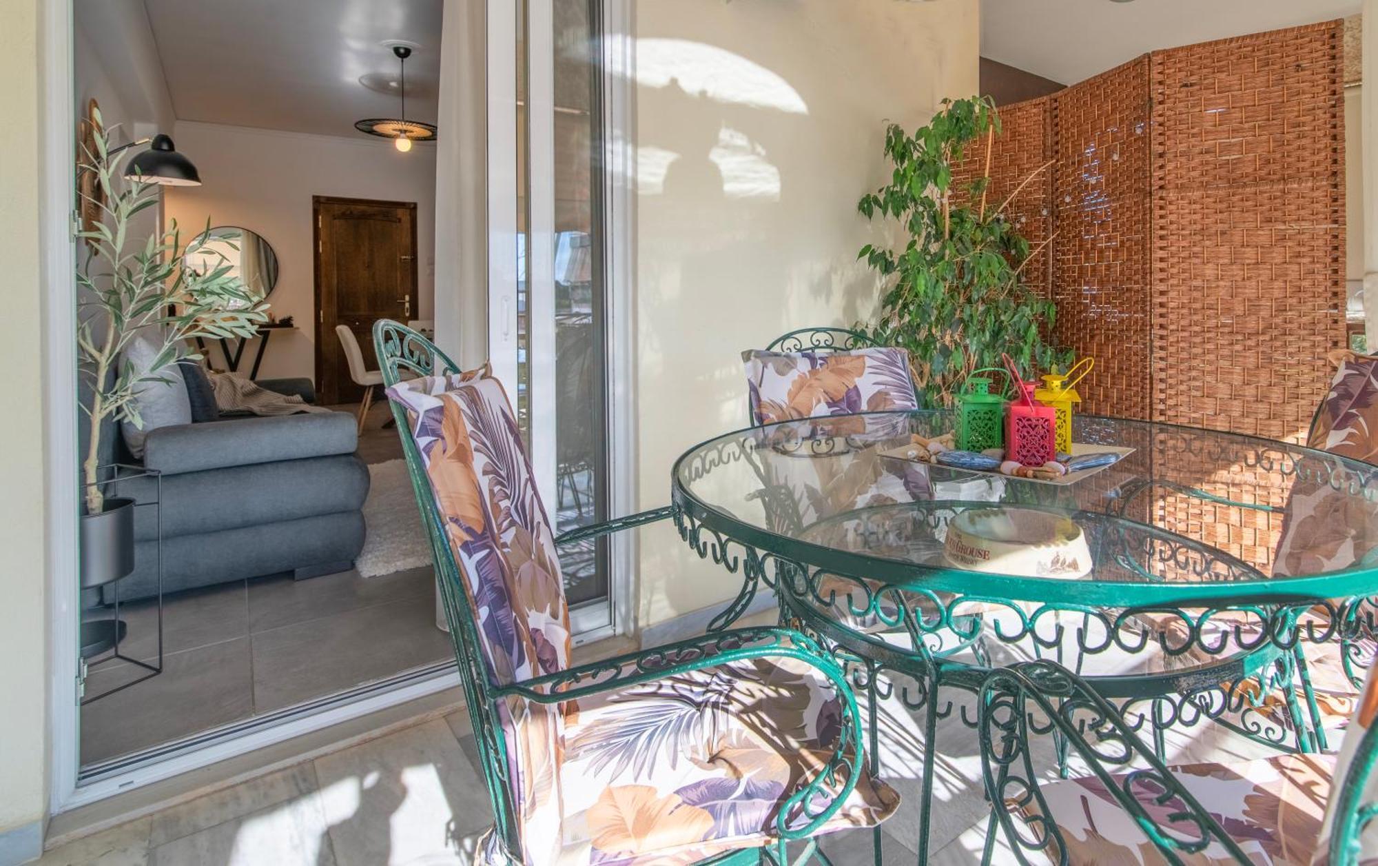 Michael'S Seaside Homely Apartment In Varkiza Exterior photo