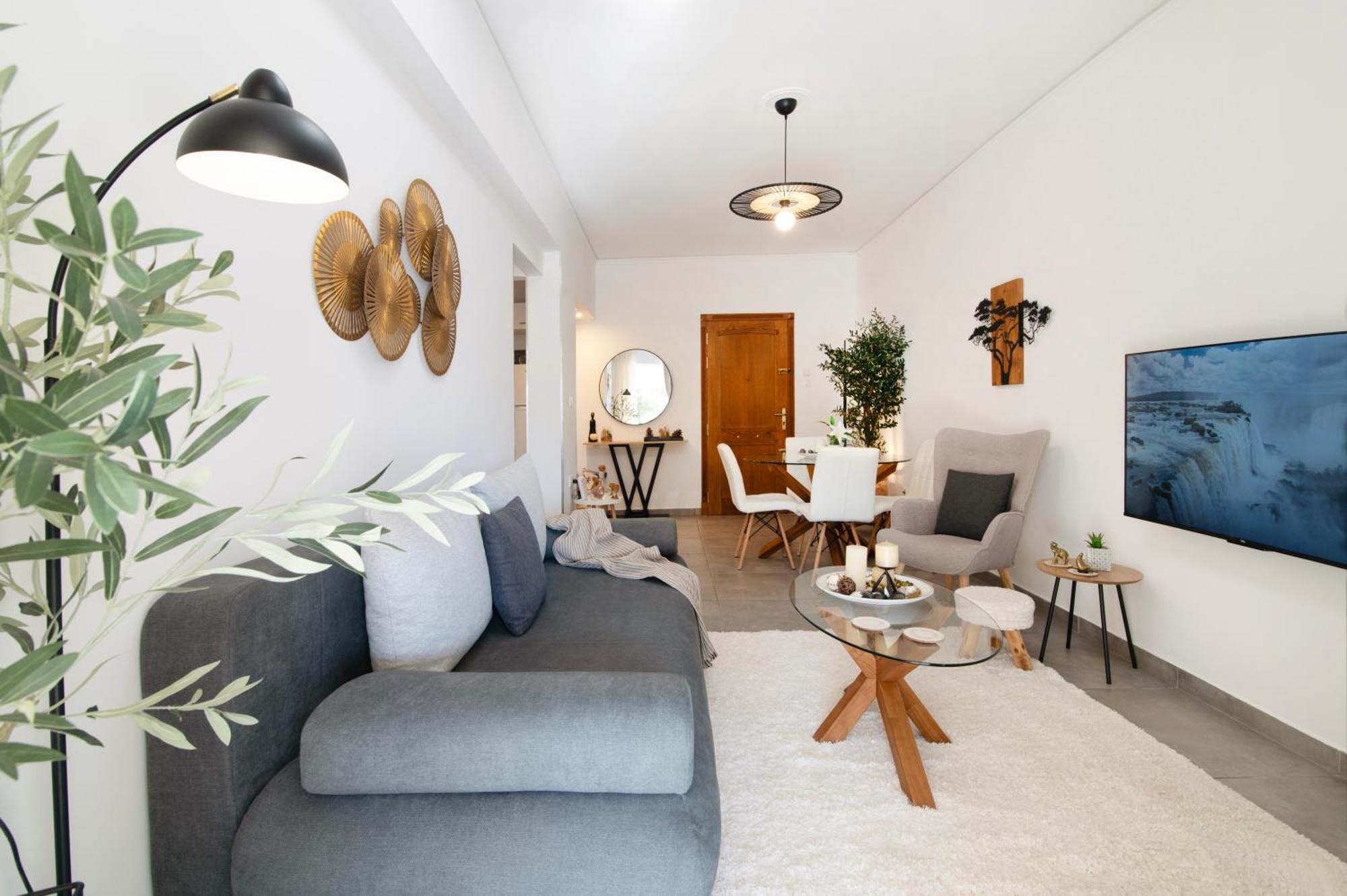 Michael'S Seaside Homely Apartment In Varkiza Exterior photo